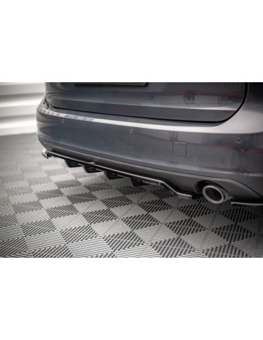 Lip trasero central Volvo V90 Mk2 (Con barras verticales)