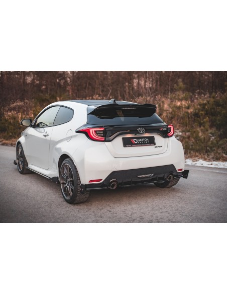 Lips traseros laterales V.2 Toyota Yaris GR (Con flaps)