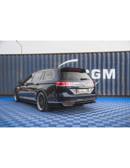 Lip trasero central Volkswagen Passat B8 (Con barras verticales) Lip trasero central Volkswagen Passat B8 (Con barras verticales)
