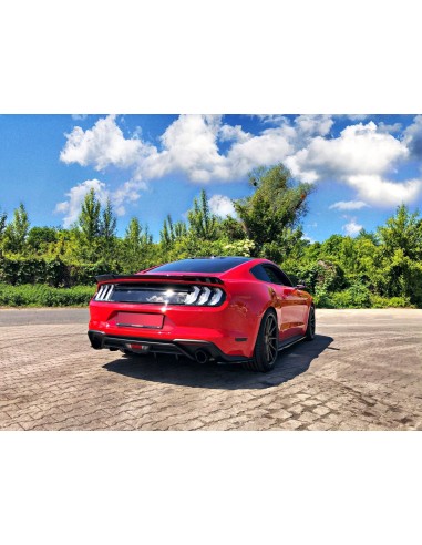 Lips traseros laterales Ford Mustang Mk6 (Facelift)