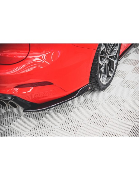 Lips traseros laterales V.4 Ford Focus Mk4 Familiar (ST-Line) Lips traseros laterales V.4 Ford Focus Mk4 Familiar (ST-Line)